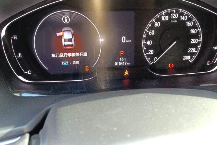 Used Honda Accord 2022 260TURBO Luxury Edition Odometer Close Up