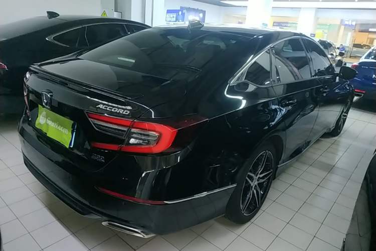 Used Honda Accord 2022 260TURBO Phantom Night · Prestige Edition Rear Right 45 Deg