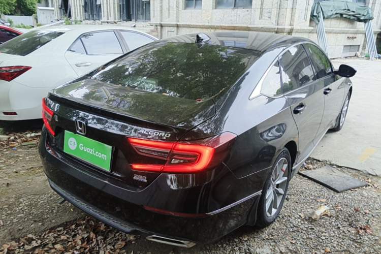 Used Honda Accord 2022 260TURBO Luxury Edition Rear Right 45 Deg