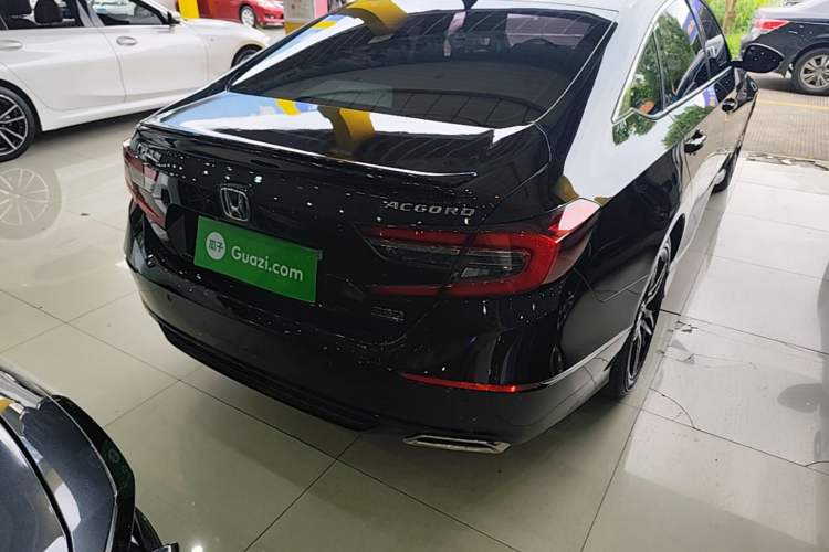 Used Honda Accord 2022 260TURBO Phantom Night · Prestige Edition Rear Right 45 Deg