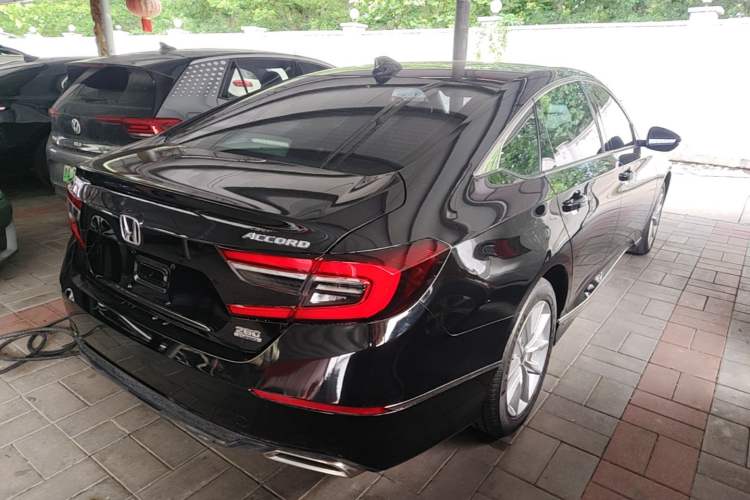 Used Honda Accord 2022 260TURBO Luxury Edition Rear Right 45 Deg