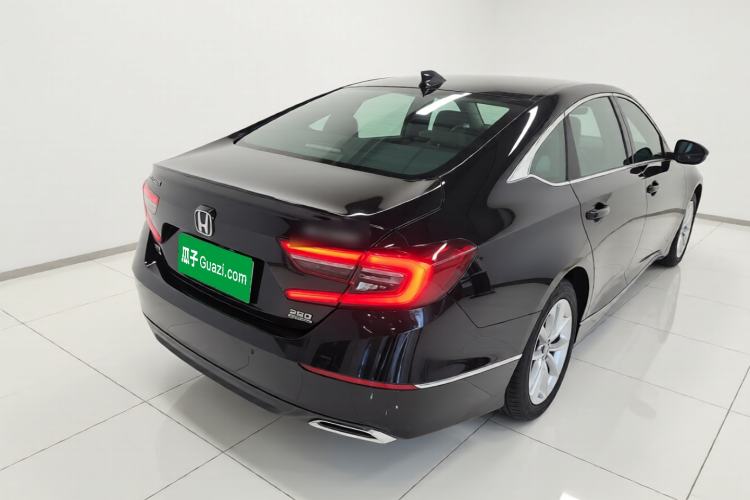 Used Honda Accord 2022 260TURBO Luxury Edition Rear Right 45 Deg