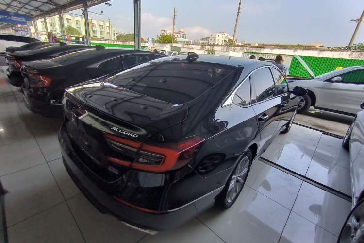 Used Honda Accord 2022 260TURBO Luxury Edition Rear Right 45 Deg