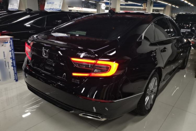 Used Honda Accord 2022 260TURBO Luxury Edition Rear Right 45 Deg