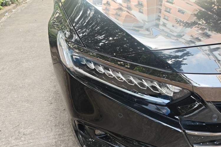 Used Honda Accord 2022 260TURBO Phantom Night · Prestige Edition Right Front Headlight