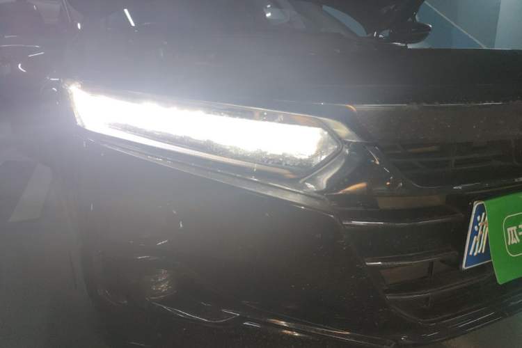 Used Honda Accord 2022 260TURBO Phantom Night · Prestige Edition Right Front Headlight