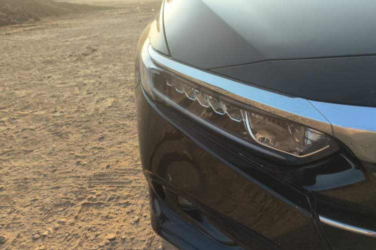 Used Honda Accord 2022 260TURBO Luxury Edition Right Front Headlight