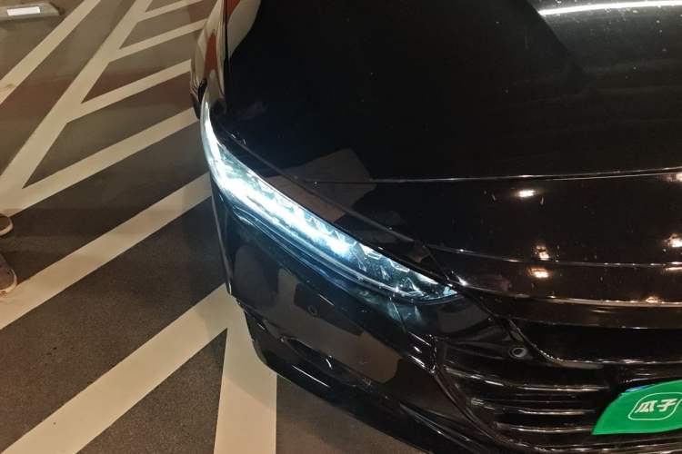 Used Honda Accord 2022 260TURBO Phantom Night · Prestige Edition Right Front Headlight