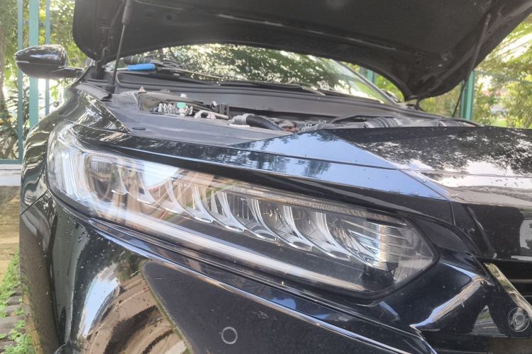 Used Honda Accord 2022 260TURBO Phantom Night · Prestige Edition Right Front Headlight