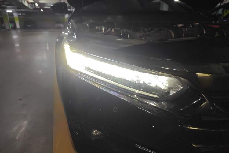 Used Honda Accord 2022 260TURBO Phantom Night · Prestige Edition Right Front Headlight