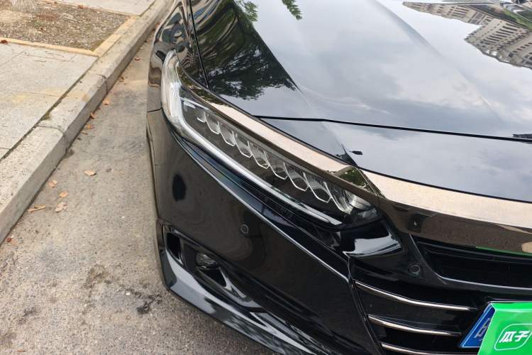 Used Honda Accord 2022 260TURBO Phantom Night · Prestige Edition Right Front Headlight