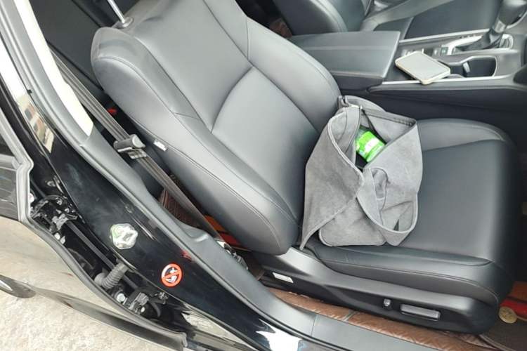Used Honda Accord 2022 260TURBO Luxury Edition Right Front Seat