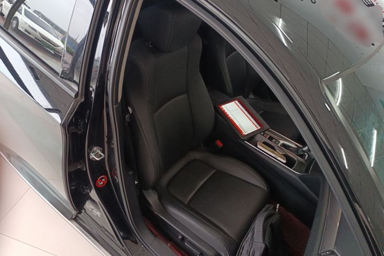 Used Honda Accord 2022 260TURBO Luxury Edition Right Front Seat