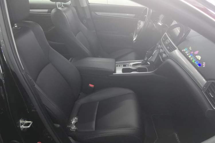 Used Honda Accord 2022 260TURBO Luxury Edition Right Front Seat
