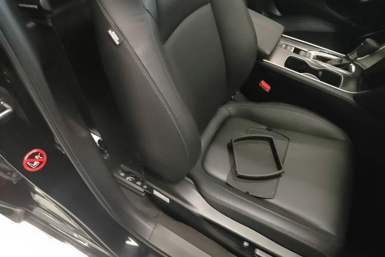 Used Honda Accord 2022 260TURBO Luxury Edition Right Front Seat