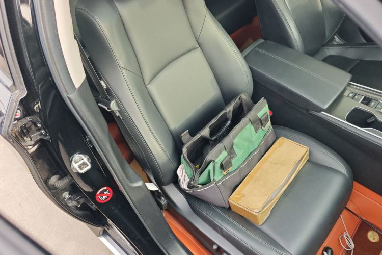 Used Honda Accord 2022 260TURBO Luxury Edition Right Front Seat