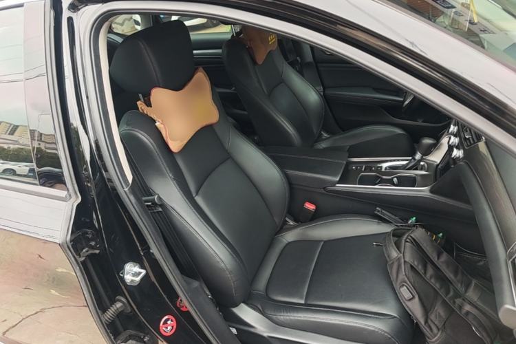 Used Honda Accord 2022 260TURBO Luxury Edition Right Front Seat