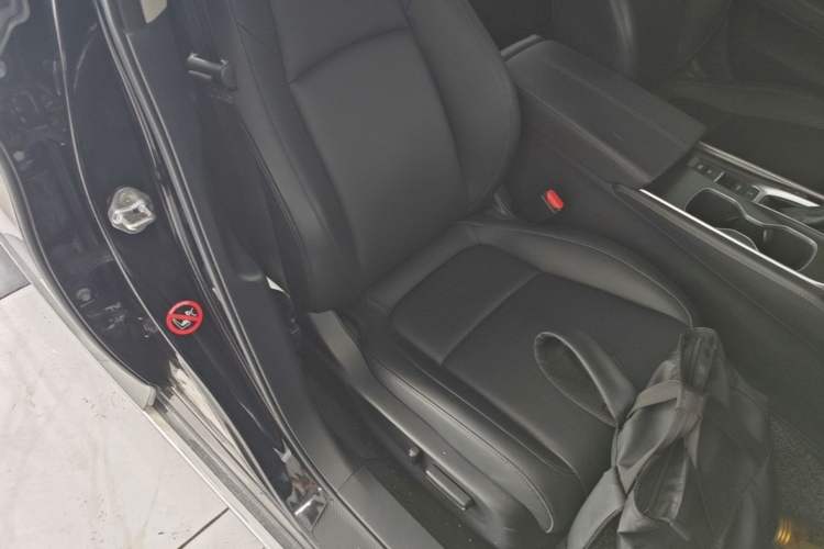 Used Honda Accord 2022 260TURBO Luxury Edition Right Front Seat