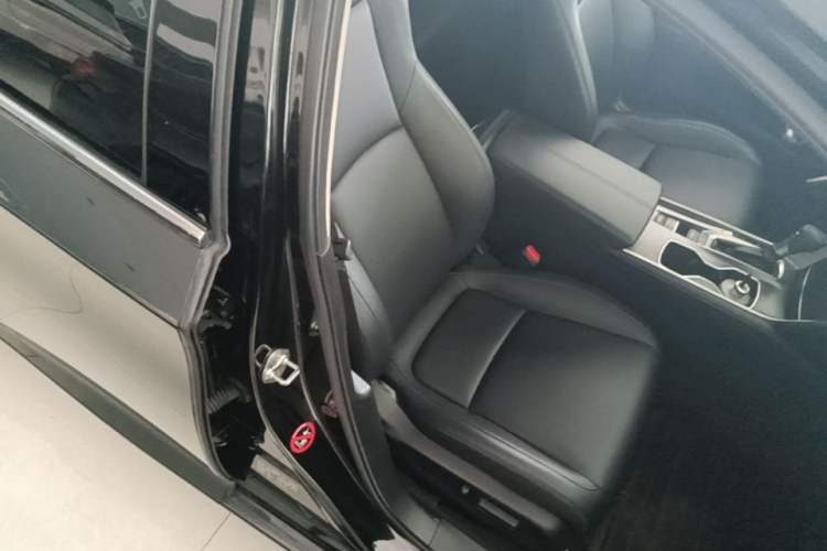 Used Honda Accord 2022 260TURBO Luxury Edition Right Front Seat
