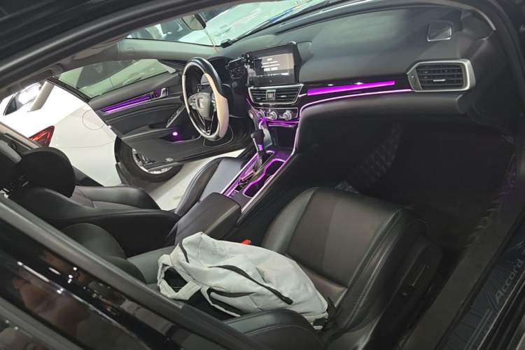 Used Honda Accord 2022 260TURBO Luxury Edition Right Front Seat