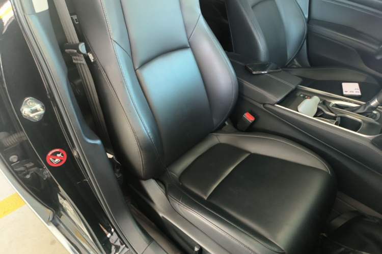 Used Honda Accord 2022 260TURBO Luxury Edition Right Front Seat