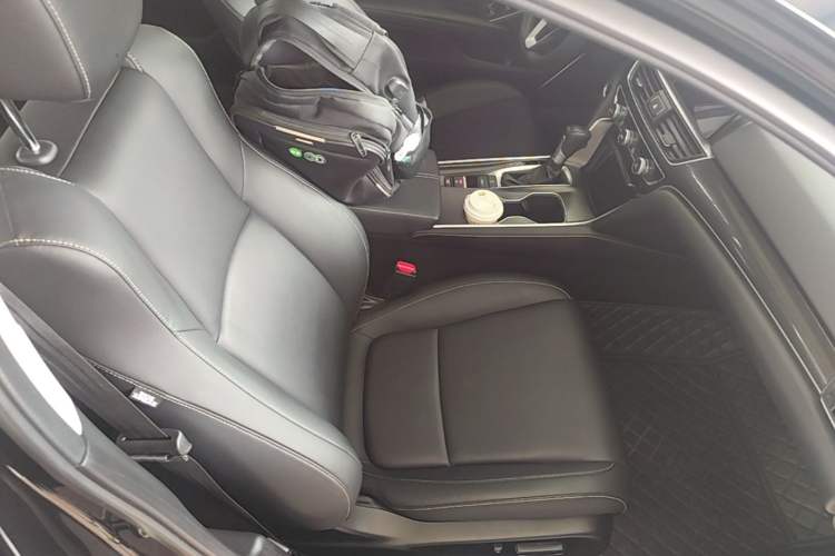 Used Honda Accord 2022 260TURBO Phantom Night · Prestige Edition Right Front Seat