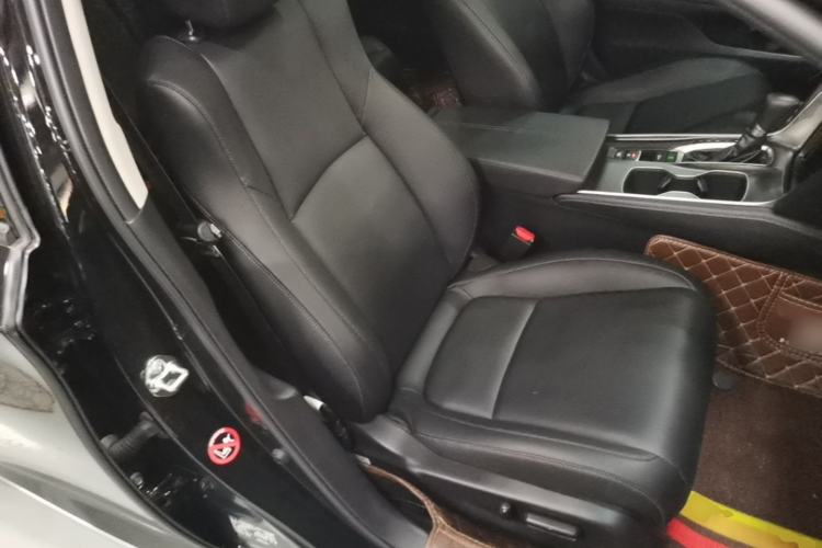 Used Honda Accord 2022 260TURBO Luxury Edition Right Front Seat