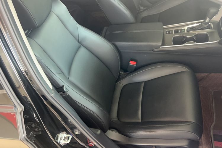 Used Honda Accord 2022 260TURBO Luxury Edition Right Front Seat
