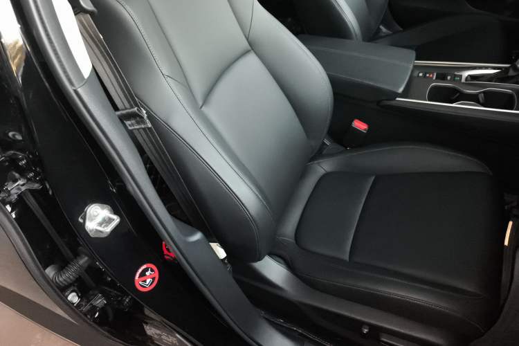 Used Honda Accord 2022 260TURBO Luxury Edition Right Front Seat