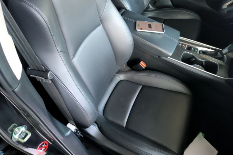 Used Honda Accord 2022 260TURBO Luxury Edition Right Front Seat