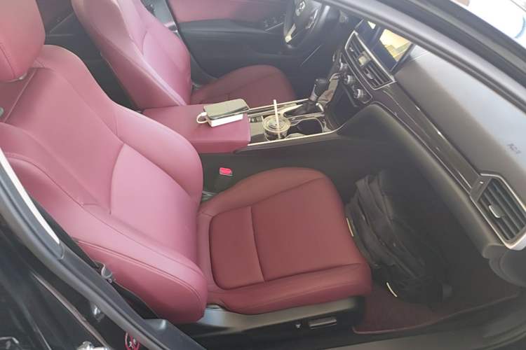 Used Honda Accord 2022 260TURBO Phantom Night · Prestige Edition Right Front Seat