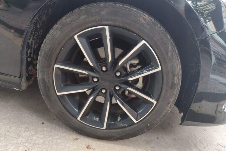 Used Honda Accord 2022 260TURBO Luxury Edition Right Front Wheel Hub