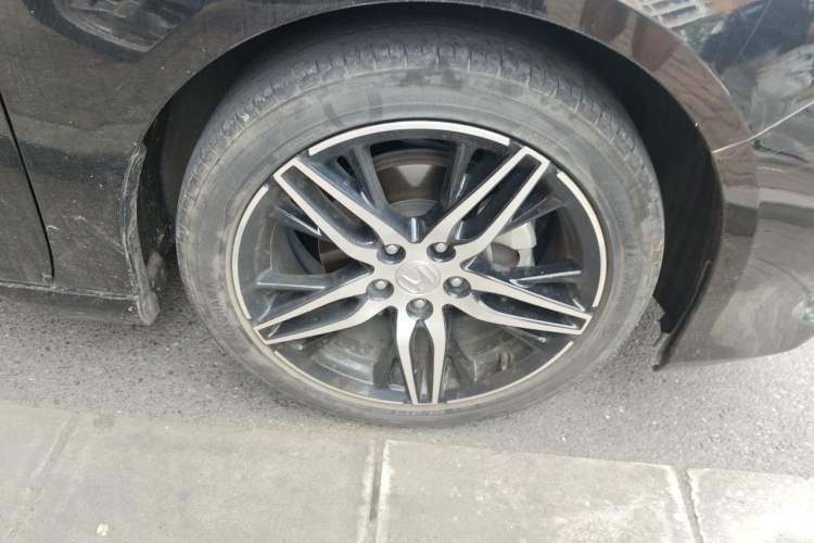 Used Honda Accord 2022 260TURBO Phantom Night · Prestige Edition Right Front Wheel Hub