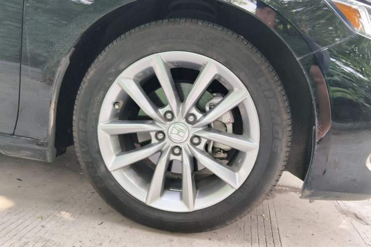 Used Honda Accord 2022 260TURBO Luxury Edition Right Front Wheel Hub