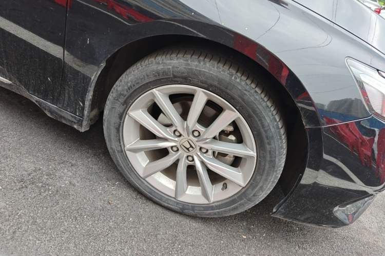 Used Honda Accord 2022 260TURBO Luxury Edition Right Front Wheel Hub