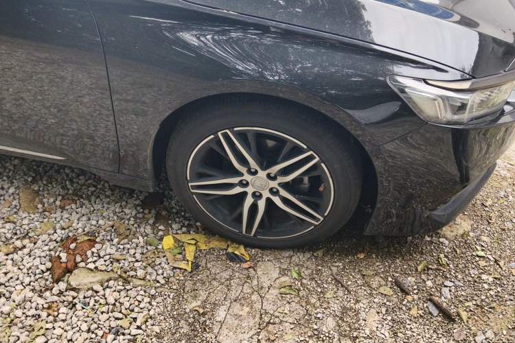 Used Honda Accord 2022 260TURBO Phantom Night · Prestige Edition Right Front Wheel Hub