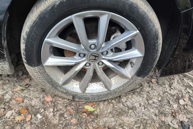 Used Honda Accord 2022 260TURBO Luxury Edition Right Front Wheel Hub