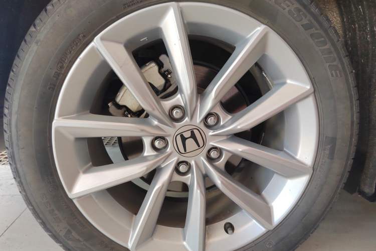 Used Honda Accord 2022 260TURBO Luxury Edition Right Front Wheel Hub