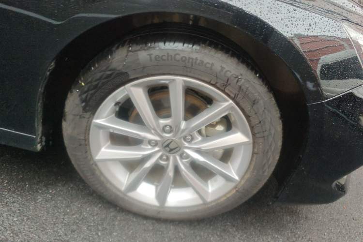Used Honda Accord 2022 260TURBO Luxury Edition Right Front Wheel Hub