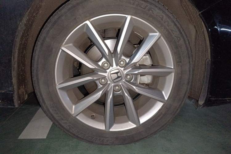 Used Honda Accord 2022 260TURBO Luxury Edition Right Front Wheel Hub