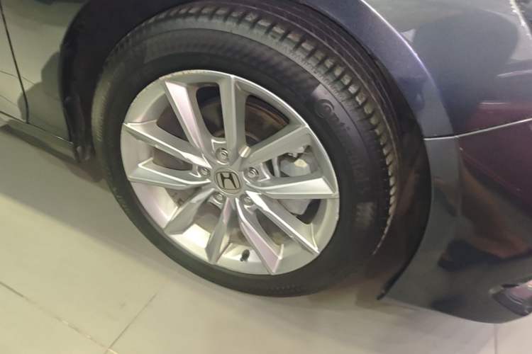 Used Honda Accord 2022 260TURBO Luxury Edition Right Front Wheel Hub