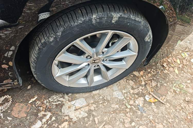 Used Honda Accord 2022 260TURBO Luxury Edition Right Front Wheel Hub