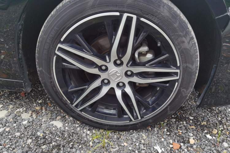 Used Honda Accord 2022 260TURBO Phantom Night · Prestige Edition Right Front Wheel Hub