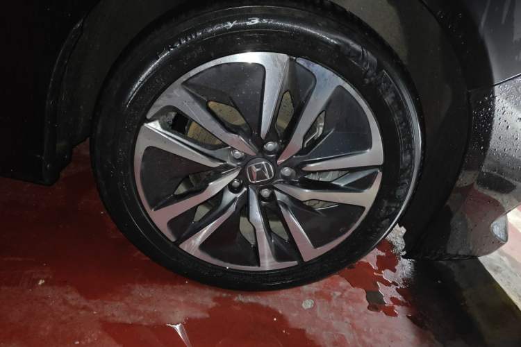 Used Honda Accord 2022 Xing·Hybrid 2.0L Xingling Version Right Front Wheel Hub