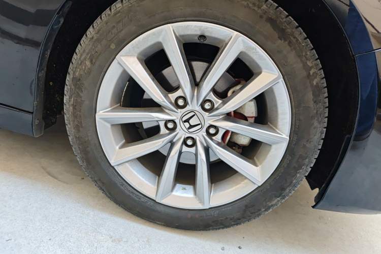 Used Honda Accord 2022 260TURBO Luxury Edition Right Front Wheel Hub