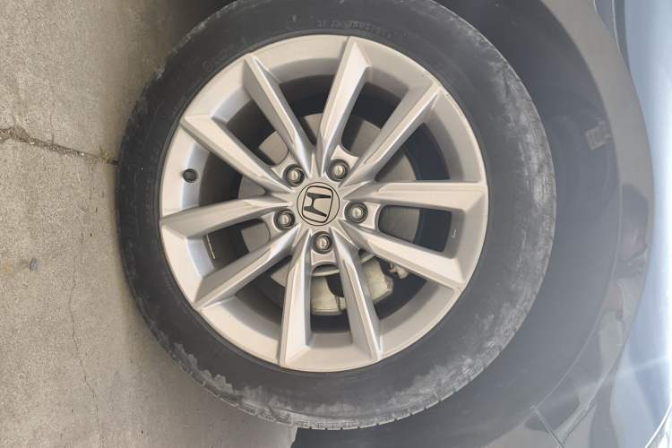 Used Honda Accord 2022 260TURBO Luxury Edition Right Front Wheel Hub