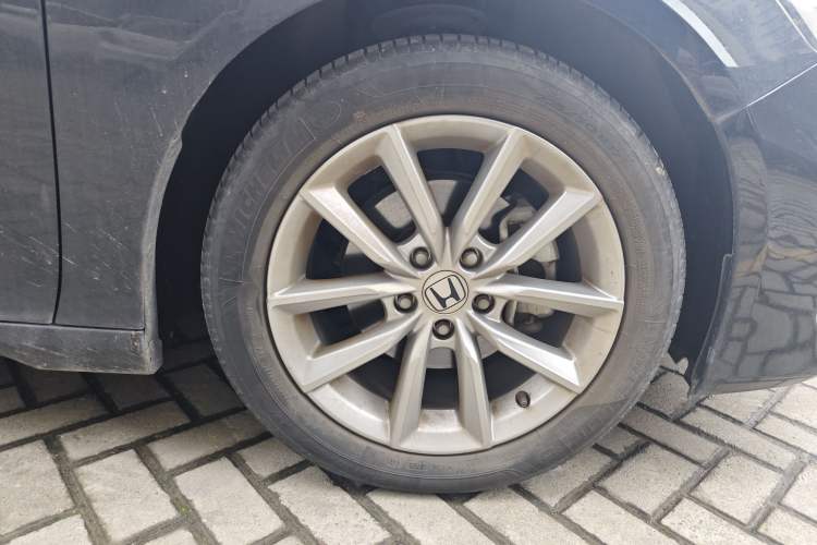 Used Honda Accord 2022 260TURBO Luxury Edition Right Front Wheel Hub