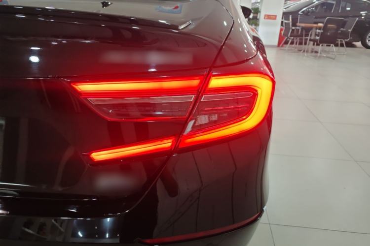 Used Honda Accord 2022 260TURBO Phantom Night · Prestige Edition Right Rear Taillight