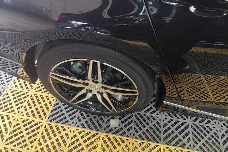 Used Honda Accord 2022 260TURBO Phantom Night · Prestige Edition Right Rear Wheel Hub