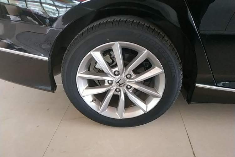 Used Honda Accord 2022 260TURBO Luxury Edition Right Rear Wheel Hub